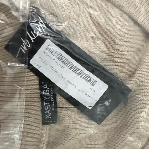 NASTY GAL • SET - Picture 4 of 5